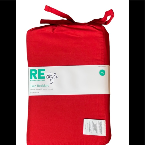 NWT Red Tailored Twin Bedskirt RE Room Essentials - Picture 1 of 5